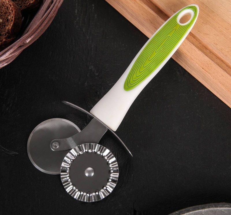 Нож для пиццы и теста "Style" 18,5 см, ручка soft touch, цвет МИКС 1847762