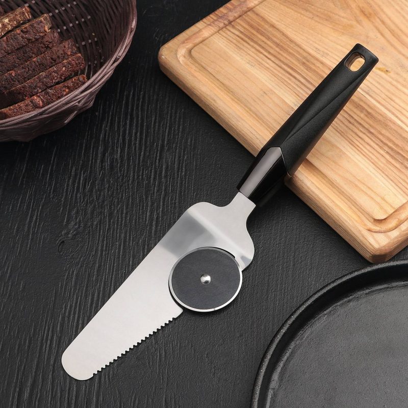 Нож-лопатка для пиццы "Хром" 29х6,5 см, цвет черный 4593539