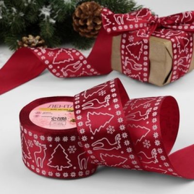 Лента атласная 50мм* 25+1ярд(2Зм+1м) олени №033 красный АУ 3557591