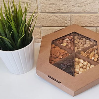 Упаковка 240*215*30 орех 6 граней с окном крафт